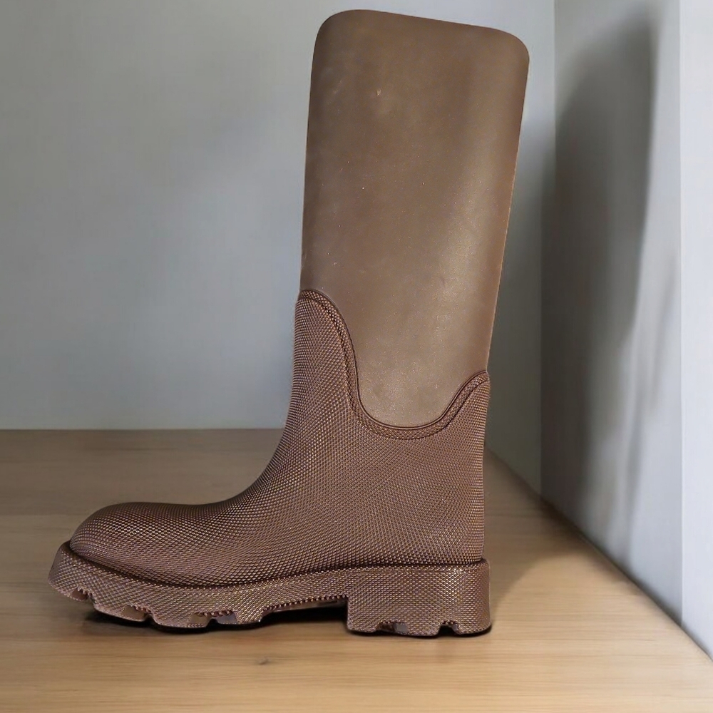 Women's Black Boots - Picture 6 of 13
